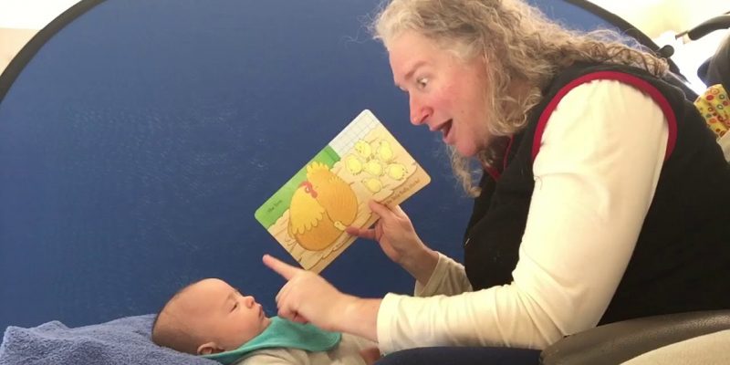 How to interact with your baby using sign language